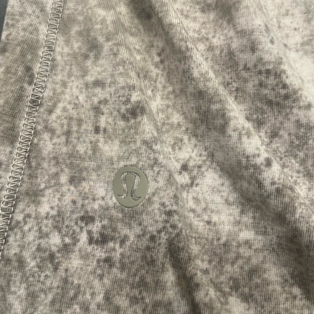 Lululemon 5 Year Basic Tie Dye Splatter Mens Medi… - image 3